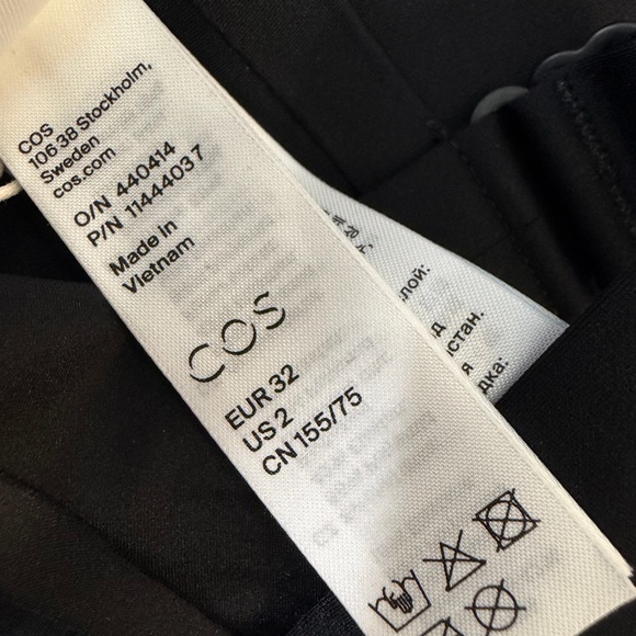 Cos Black Cut Out Scoop Neck One Piece Bandeau Swimsuit - Picture 6 of 8